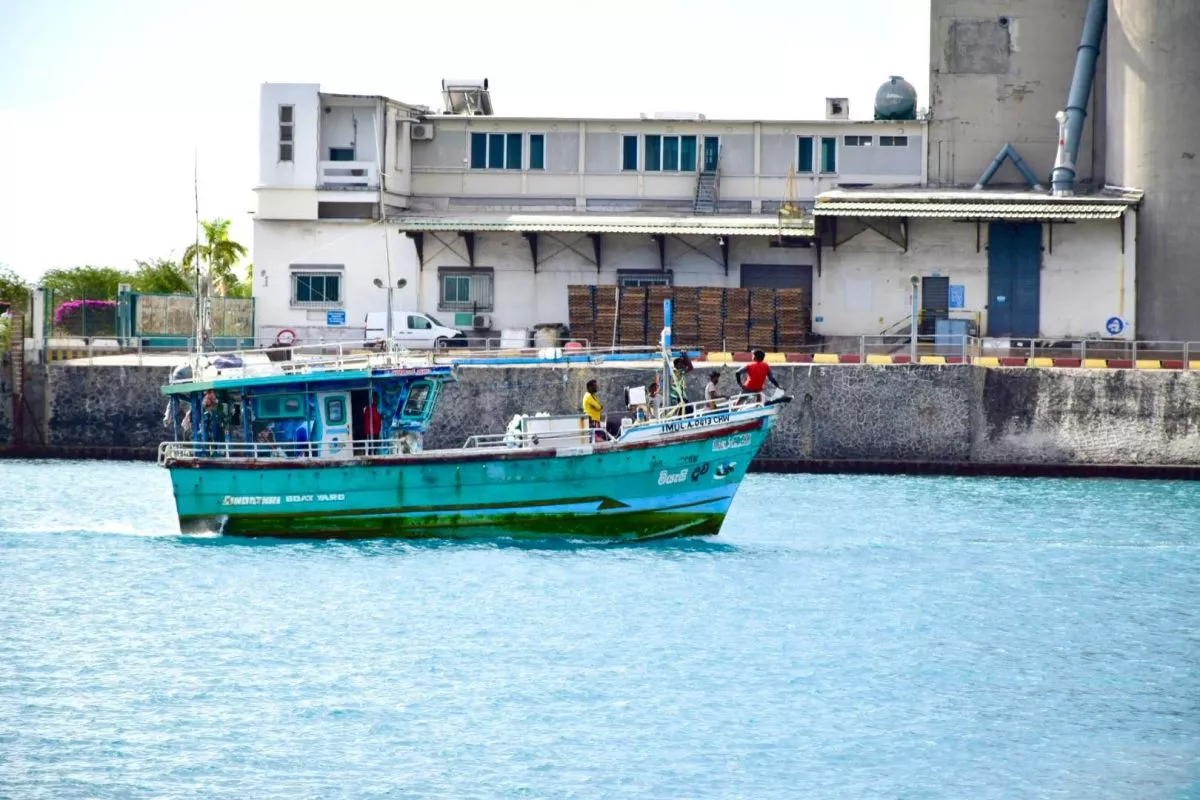 Un bateau de Sri lankais en route pour La Réunion Il est encore