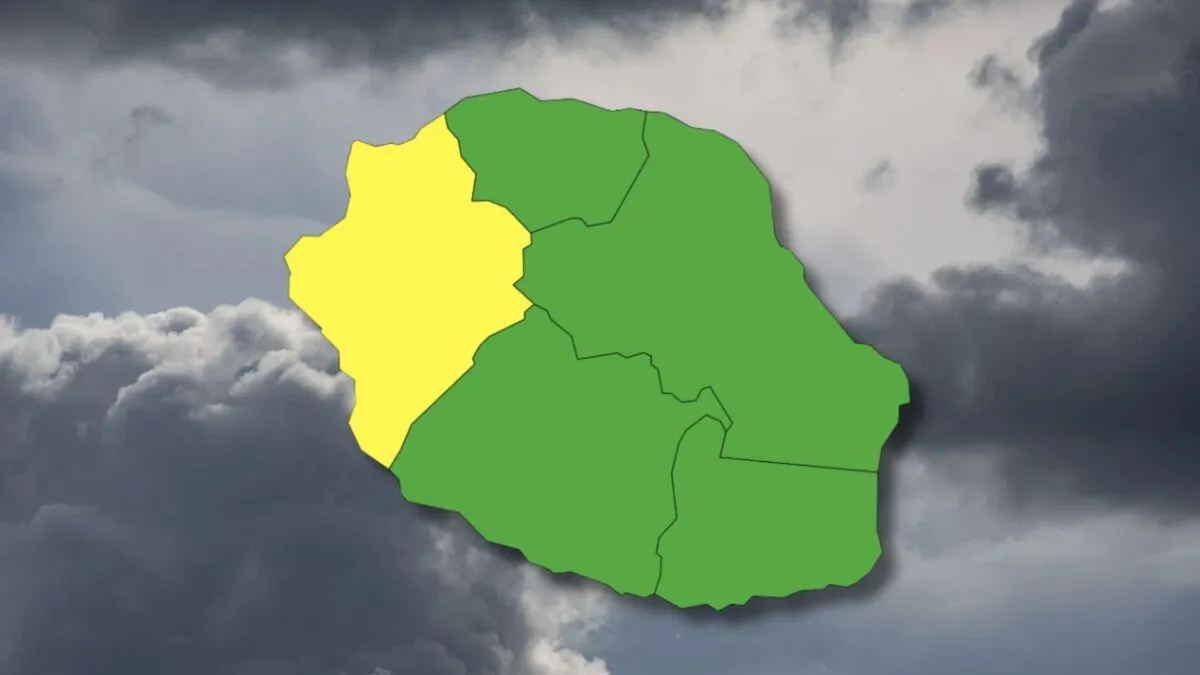 Météo : vigilance jaune fortes pluies et orages déclenchée dans l’Ouest de La Réunion à partir de 11 heures