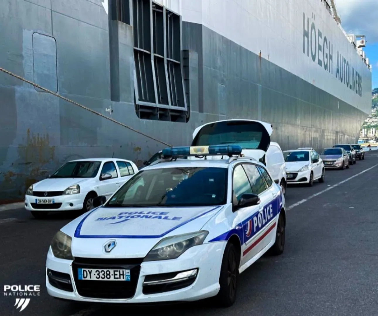 Le Port : plus de 1 100 véhicules contrôlés lors d’une opération conjointe Police-Douane contre les trafics ©crédit photo Police De La Réunion
