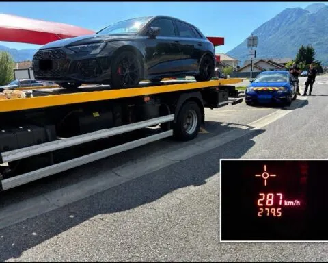 287 km/h sur l’A40 : deux chauffards stoppés, véhicules saisis et permis retirés