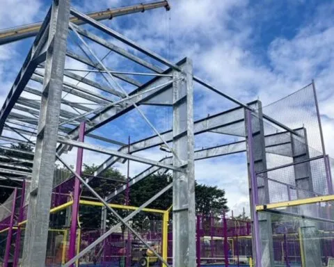 Saint-Denis : les derniers terrains du Tennis et Padel Club de Champ Fleuri bientôt couverts