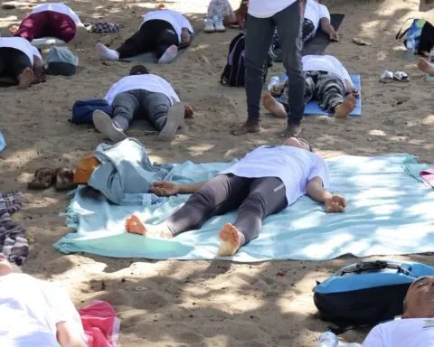 Saint-Pierre : une matinée placée sous le signe du bien-être pour la Journée internationale du yoga
