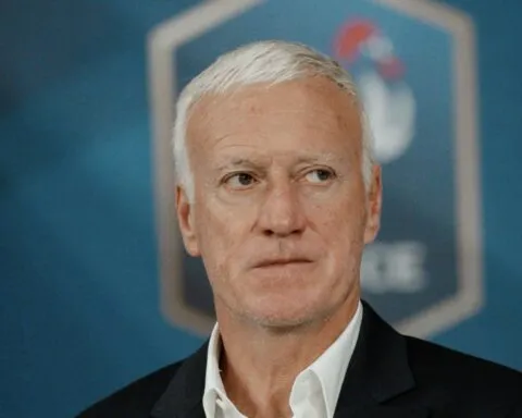 Coupe du monde 2026 : Didier Deschamps quitte temporairement les Bleus après le décès de sa mère