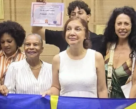 Un jeune Réunionnais en finale au Sénat : Alexandre Servigne porte la voix de l’île autour de la loi Taubira
