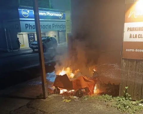 Incendie volontaire devant une pizzeria à Ravine-des-Cabris : un nouvel acte de vandalisme dénoncé